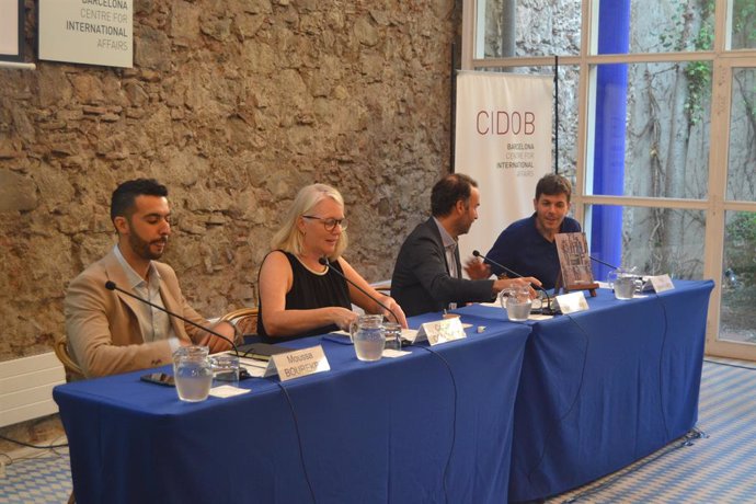 Rueda de prensa con director del Cidob, Pol Morillas, y los editores e investigadores del centro Carme Colomina, Moussa Bourekba y Pol Bargués.
