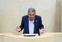 Revilla está de acuerdo con la centralización de impuestos para evitar "paraísos fiscales"