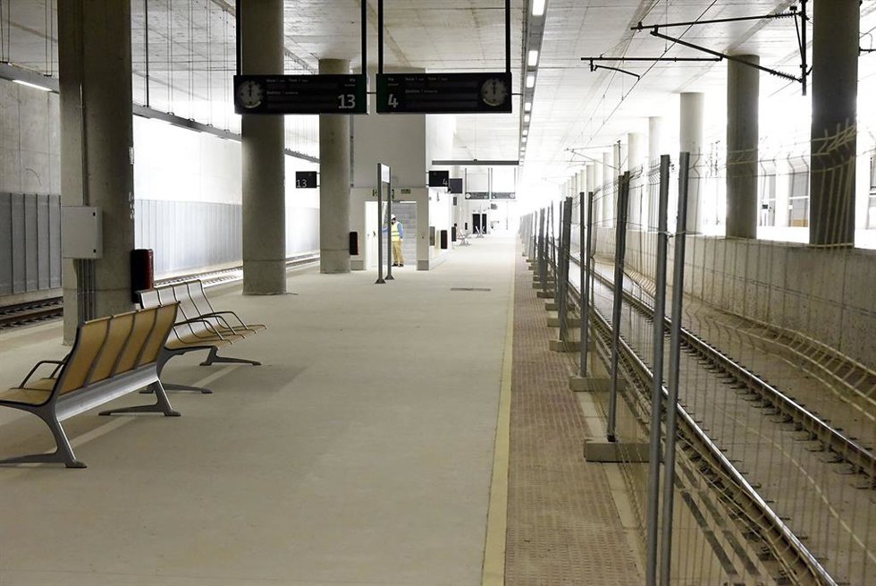 Archivo - Estación de tren Antequera, en obras