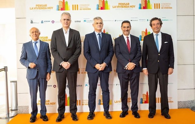 Participantes en la apertura del III Congreso Nacional de Vivienda