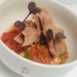 Paradores lanza una campaña promocional de la caballa y la melva de Andalucía.