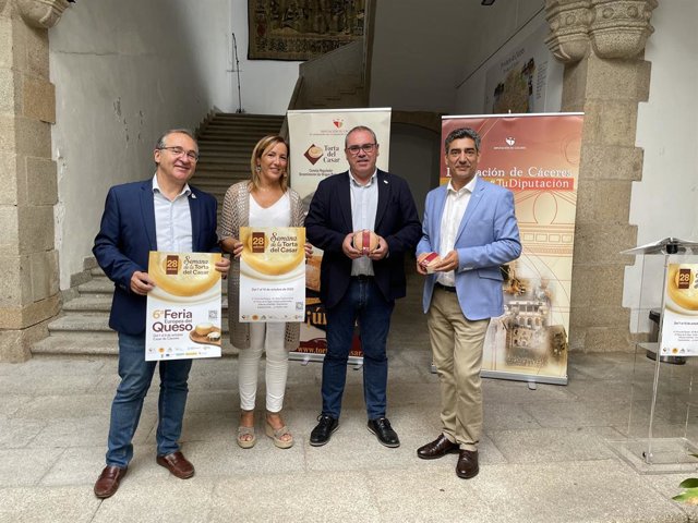 RP de la presentación de la Semana de la Torta del Casar