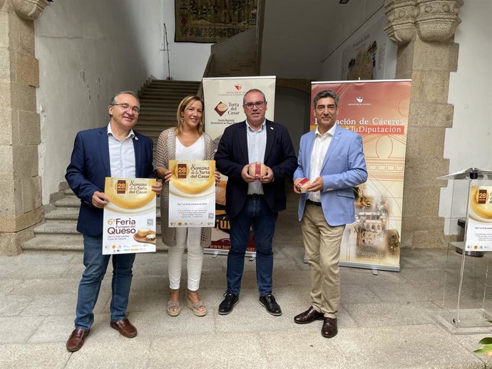 RP de la presentación de la Semana de la Torta del Casar