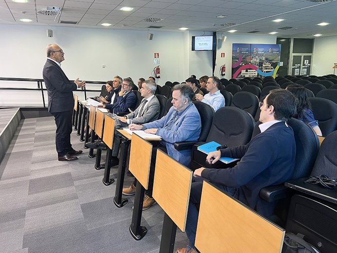 Comisión Sectorial de Industria del Diálogo Social celebrada hoy en el salón de actos del PCTCAN