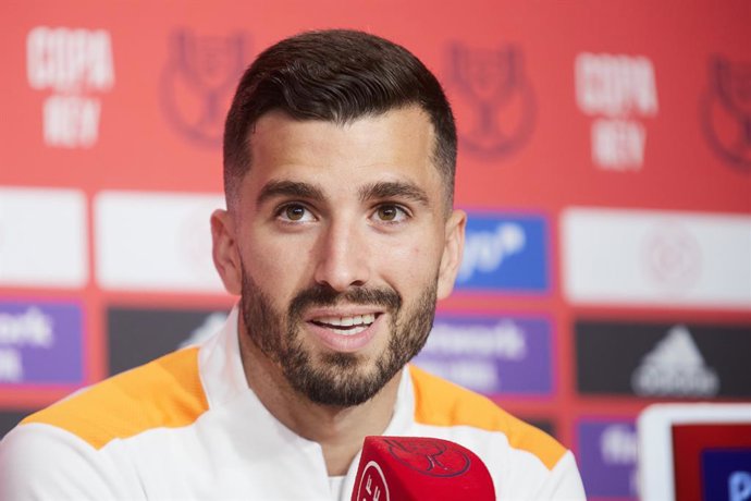 Archivo - Jose Gaya of Valencia attends during the press conference of Valencia CF before the Final Copa de Rey match against Real Betis Balompie at La Cartuja Stadium on April 21, 2022 in Sevilla, Spain.