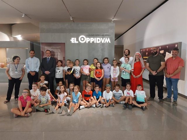 Visita de escolares al Museo Íbero.