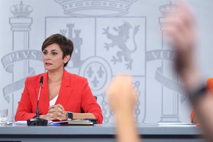 La ministra Portavoz, Isabel Rodrguez, durante una rueda de prensa posterior a la reunión del Consejo de Ministros, a 20 de septiembre de 2022, en Madrid (España). El Consejo de Ministros ha aprobado una partida de 172 millones de euros para mejorar la