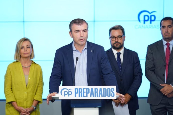 El presidente del PP de Canarias, Manuel Domínguez, en rueda de prensa