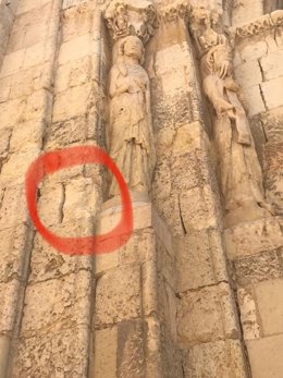 Desprendimiento en la iglesia de San Martín de Segovia.