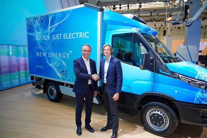 Archivo - Iveco suministrará 2.000 modelos de eDaily a Petit Forestier