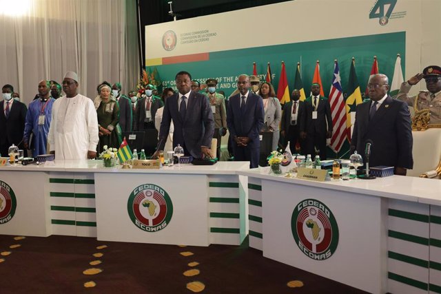 Archivo - Fotografía tomada el 3 de julio de 2022 que muestra el escenario de la 61ª Sesión Ordinaria de la Autoridad de Jefes de Estado y de Gobierno de la CEDEAO en Accra, Ghana. 
