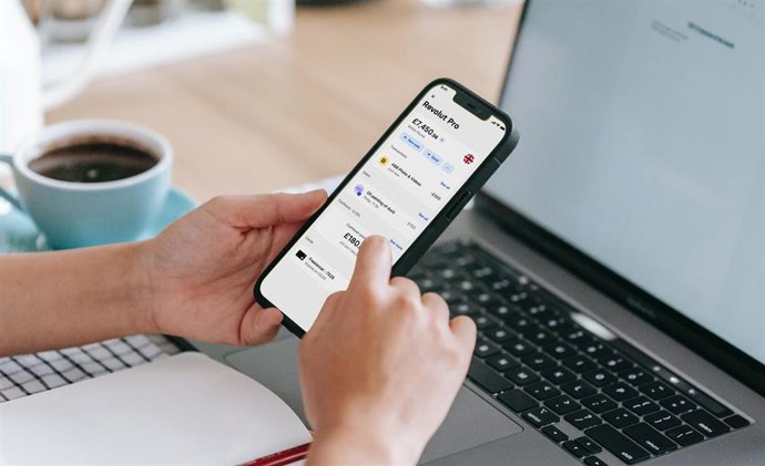 Archivo - Imagen de recurso de Revolut Pro.
