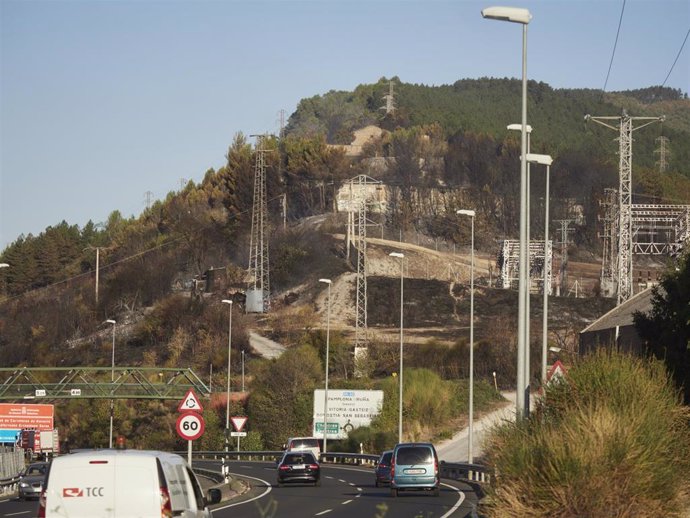 Zona afectada por el incendio en el monte Ezkaba, cerca de Pamplona.
