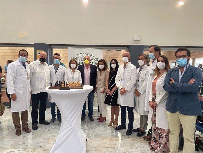 El Hospital Universitario Reina Sofía de Córdoba, el Imibic y la Asociación San Rafael de Alzheimer conmemoran el Día del Alzheimer.