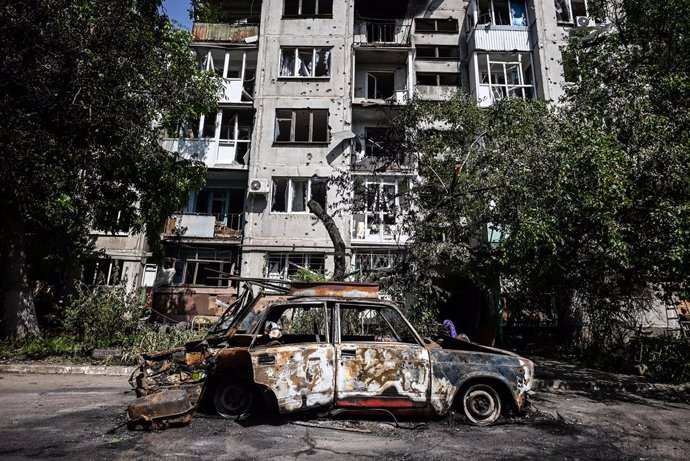 Archivo - Un edificio destruido por los bombardeos en la ciudad de Sloviansk, en Ucrania