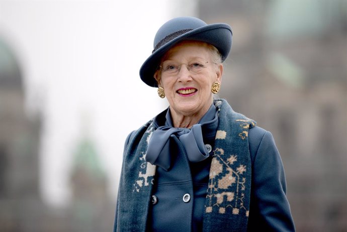 Archivo - FILED - 12 November 2021, Berlin: Queen Margrethe II of Denmark poses for a picture before a press conference at the Humboldt Forum. Photo: Britta Pedersen/dpa-Zentralbild-POOL/dpa