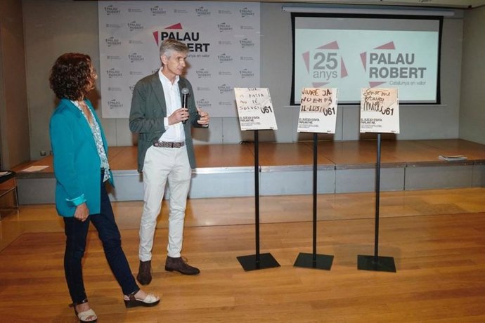La directora general de Planificación en Salud, Aina Plaza, y el conseller de Salud, Josep Maria Argimon, durante la presentación de la campaña
