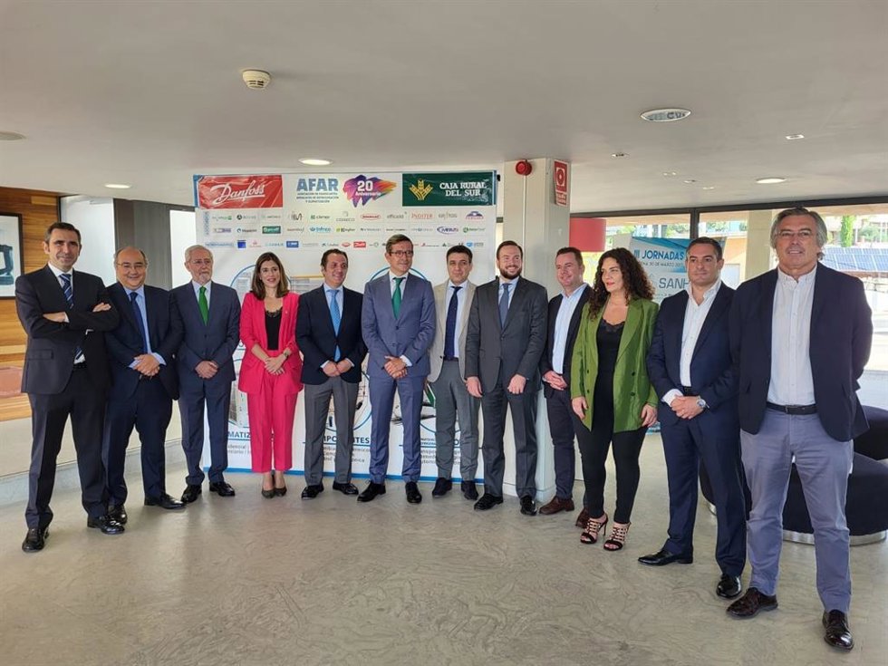 Paradela en su encuentro con la directiva de la Asociación de Fabricantes Andaluces de Refrigeración (AFAR).