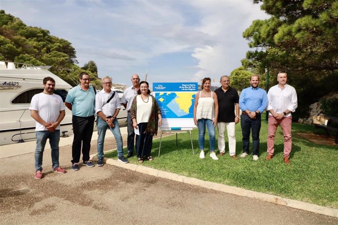 Visita de la presidenta del Govern, Francina Armengol, junto a otras autoridades, a la reserva marina ampliada de El Toro-Malgrats.