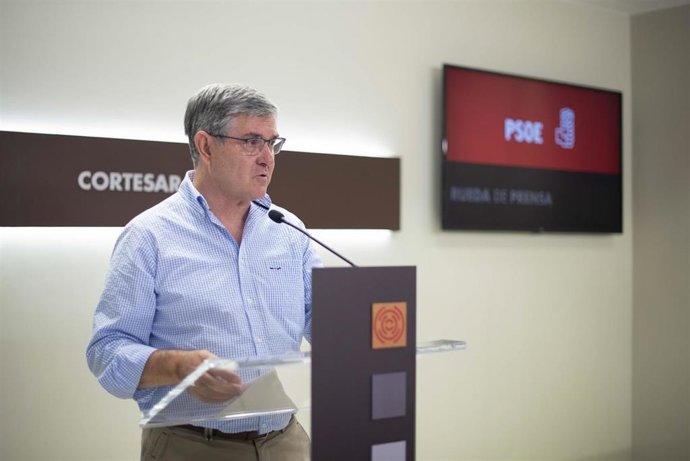 El portavoz socialista en las Cortes de Aragón, Vicente Guillén,