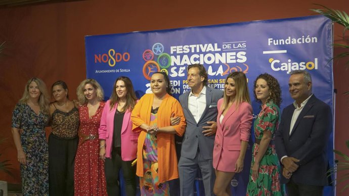 Cajasol ha acogido este miércoles la presentación de la 28 edición del Festival de las Naciones.
