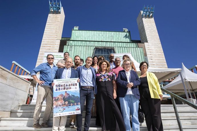 12:00 Horas. Palacio De Festivales El Vicepresidente Y Consejero De Universidades, Igualdad, Cultura Y Deporte, Pablo Zuloaga, Presenta, En Rueda De Prensa, El I Encuentro De Escritores Cántabros.  21 De Septiembre De 2022  Fotografía: Silvia Bouzo
