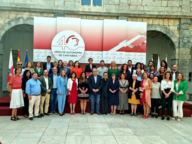 Asociaciones e instituciones de Cantabria reivindican abolir la prostitución en el Día contra la explotación sexual.