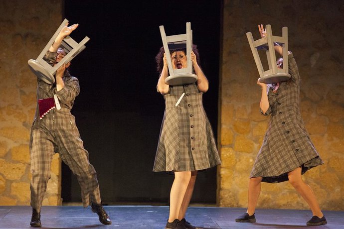 Nt Las Niñas De Cádiz Presenta En Loja El Viento Es Salvaje. Fedra Medea, Una Tragicomedia Sobre La Suerte Y La Culpa