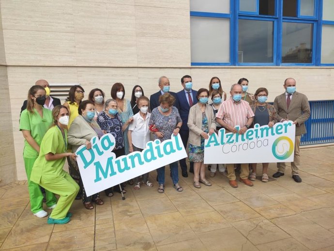 Acto conmemorativo del Día Mundial del Alzheimer organizado por la Asociación San Rafael de Alzheimer.