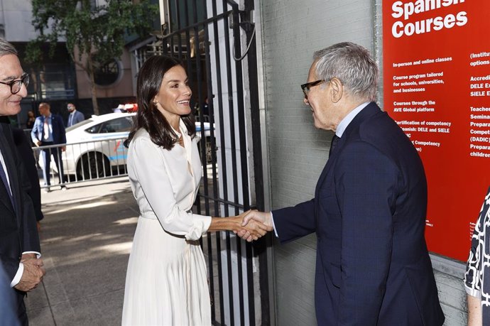 La reina Letizia preside un encuentro de la AECC con científicos españoles en EEUU