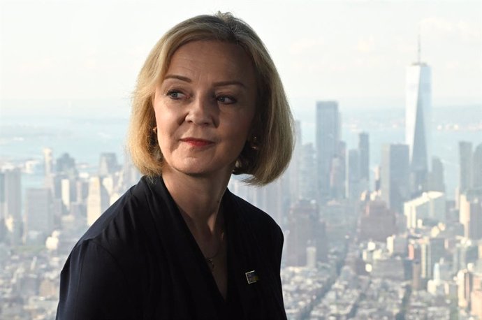 20 September 2022, US, New York: UK Prime Minister Liz Truss speaks to journalists at the Empire State Building during her visit to the US to attend the 77th UN General Assembly. . Photo: Toby Melville/PA Wire/dpa