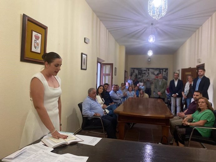 Pleno de investidura de la alcaldesa de Cádiar, Encarnación López