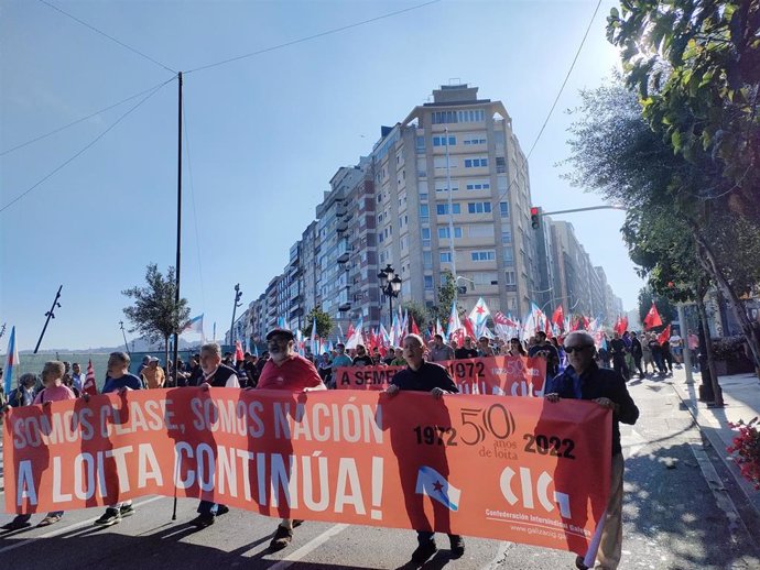 Manifestación convocada por la CIG en Vigo en homenaje a las luchas obreras y la huelga de 1972 en la ciudad olívica.