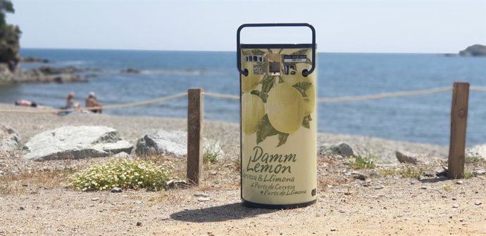Mquina compactadora de Damm per reciclar llaunes