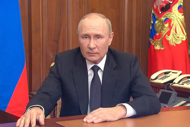 HANDOUT - 21 September 2022, Russia, Moscow: Russian President Vladimir Putin addresses the nation. 