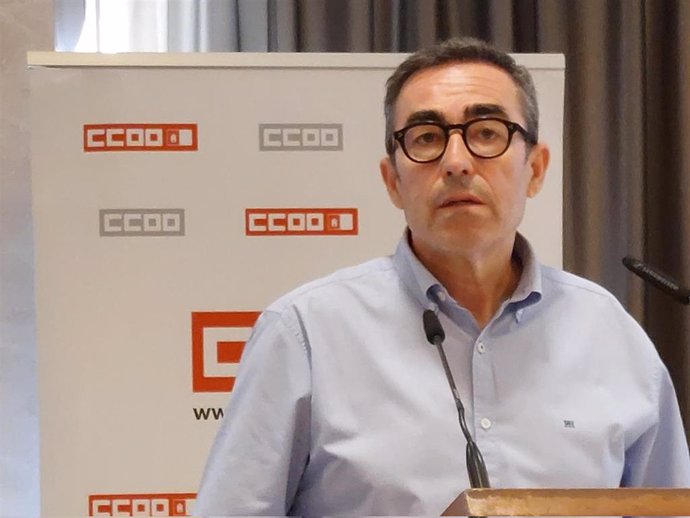 El líder regional de CCOO, Paco de la Rosa, en el Consejo Regional del sindicato celebrado en Toledo.