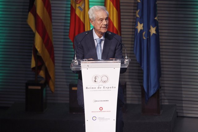 El presidente de Meliá Hotels International, Gabriel Escarrer Juliá, interviene en el acto de entrega del VII Premio Reino de España a la Trayectoria Empresarial, en el Palacio de Congresos de Palma. 