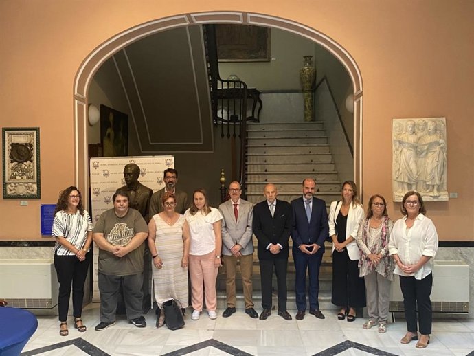 Acto de entrega de los IV Premios Ateneo de Sevilla de relato corto y poesía para personas con discapacidad intelectual o del desarrollo (PDI).