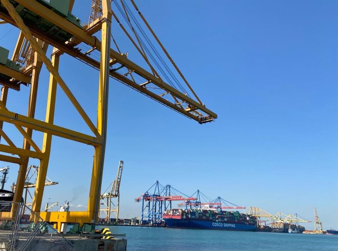 Imagen de archivo del puerto de Valncia.