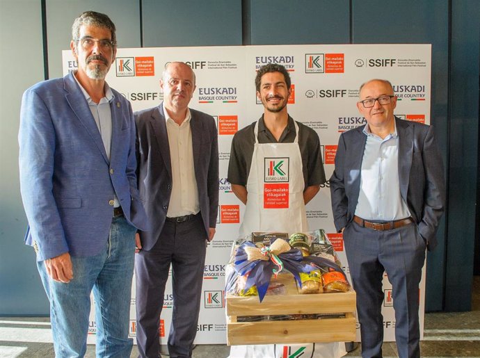 Chino Darín recibe el galardón 'Eusko Label Saria'