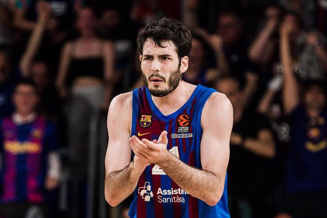 Archivo - Alex Abrines of FC Barcelona gestures during the Turkish Airlines EuroLeague Play Off Game 5 match between FC Barcelona and FC Bayern Munich  at Palau Blaugrana on May 03, 2022 in Barcelona, Barcelona, Spain.