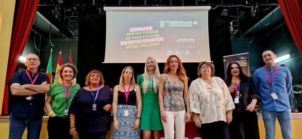 La delegada de Igualdad, Clara Macías, en la inauguración de las jornadas municipales sobre nuevas formas de proxenetismo por el Día contra la Explotación Sexual y Trata