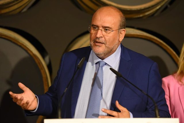 El vicepresidente de Castilla-La Mancha, José Luis Martínez Guijarro