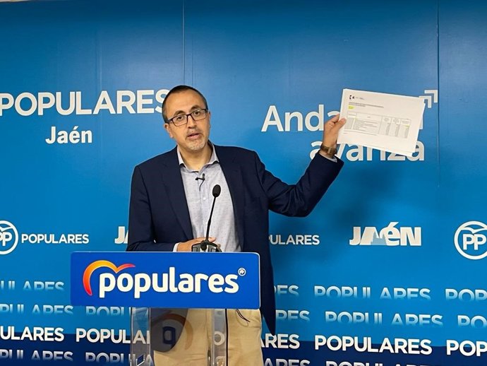El portavoz del PP en el Ayuntamiento de Jaén, Manuel Bonilla.