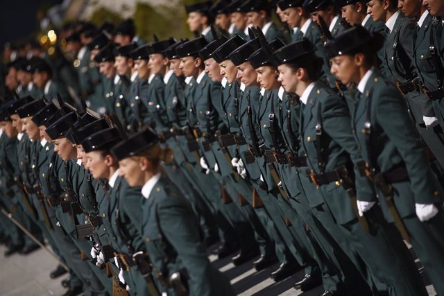 Archivo - Desfile por el acto de reconocimiento de la mujer guardia civil en la Dirección General de la Guardia Civil en Madrid