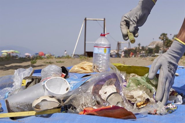 Residuos recuperados del mar por la Red de Vigilantes.