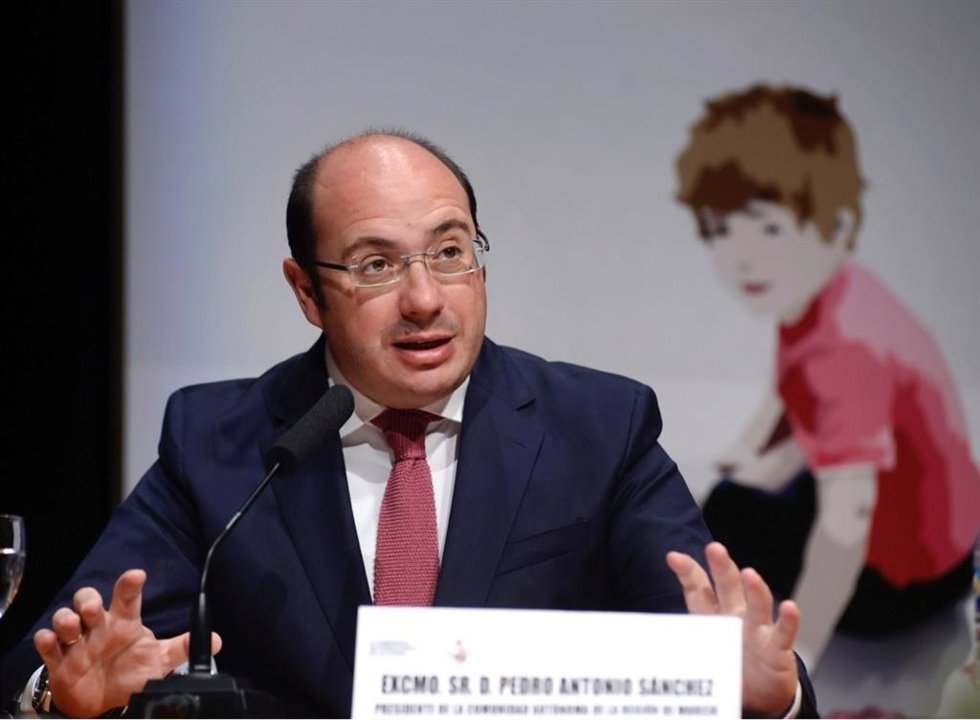 Archivo - El presidente de la Comunidad, Pedro Antonio Sánchez, en la inauguración del IV Congreso Internacional de Autismo