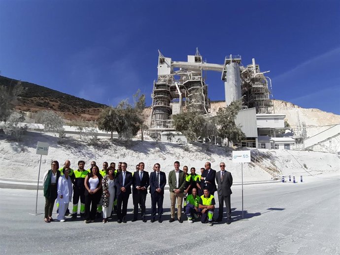 Calgovsa, dedicada a la explotación de la cal en la comarca de Estepa, celebra su 50 aniversario.