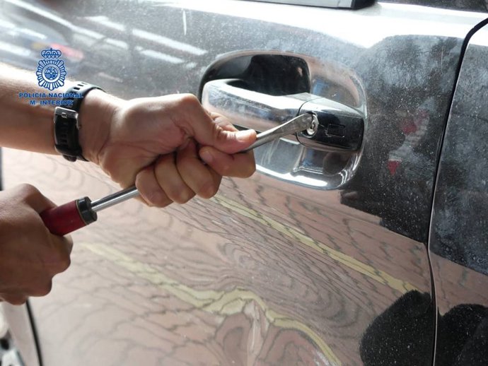 Imagen de archivo de un robo en un vehículo