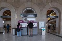 El Gobierno busca más medidas "que corrijan" el bloqueo de plazas sin utilizar con los abonos gratuitos de Renfe